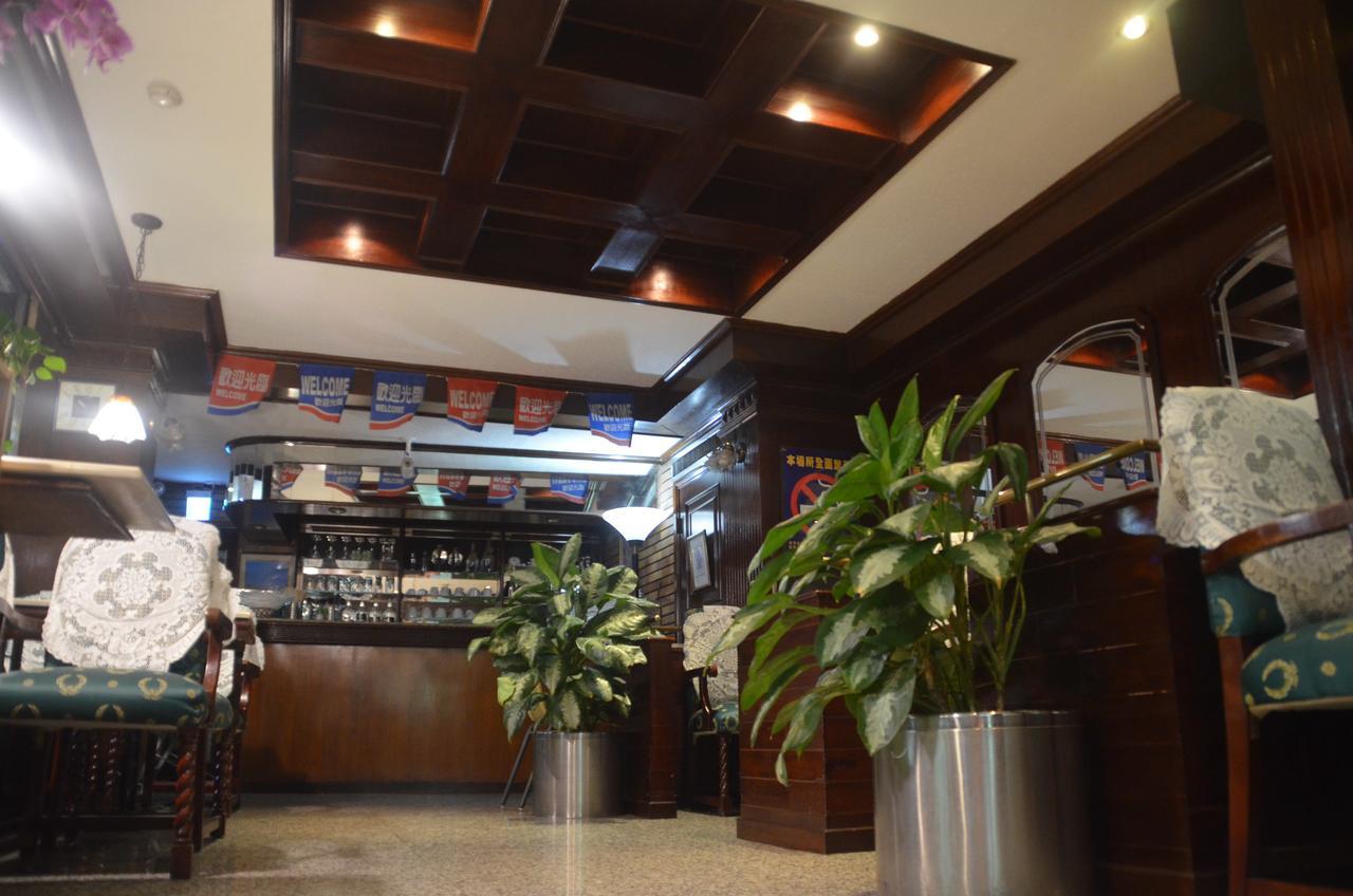 Guang Haw Hotel Tainan Exterior photo